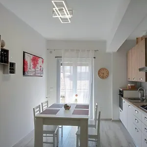  Appartamento Moderno In Centro